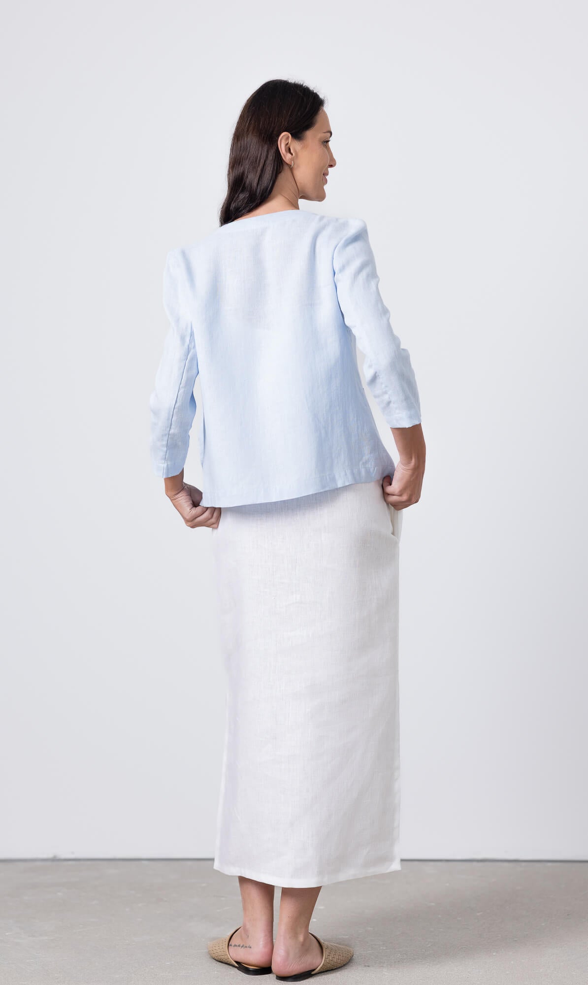 Classic Linen Jacket for Women Chloe – Blue Minimalist Linen Blazer
